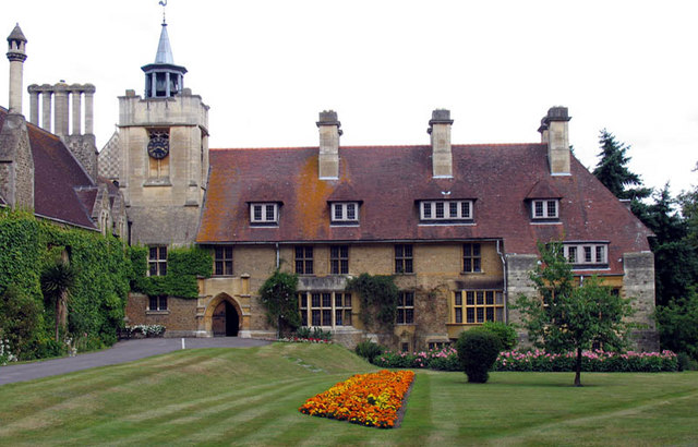 The_Most_Holy_Trinity,_Ascot_Priory,_Berks_-_geograph.org.uk_-_331209